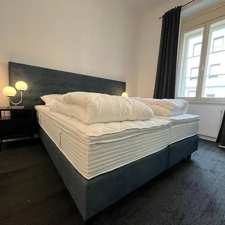 Whats * Graz